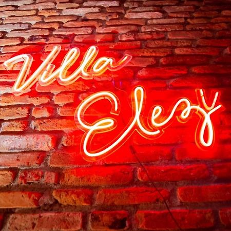 Villa Elezi Korce Eksteriør bilde